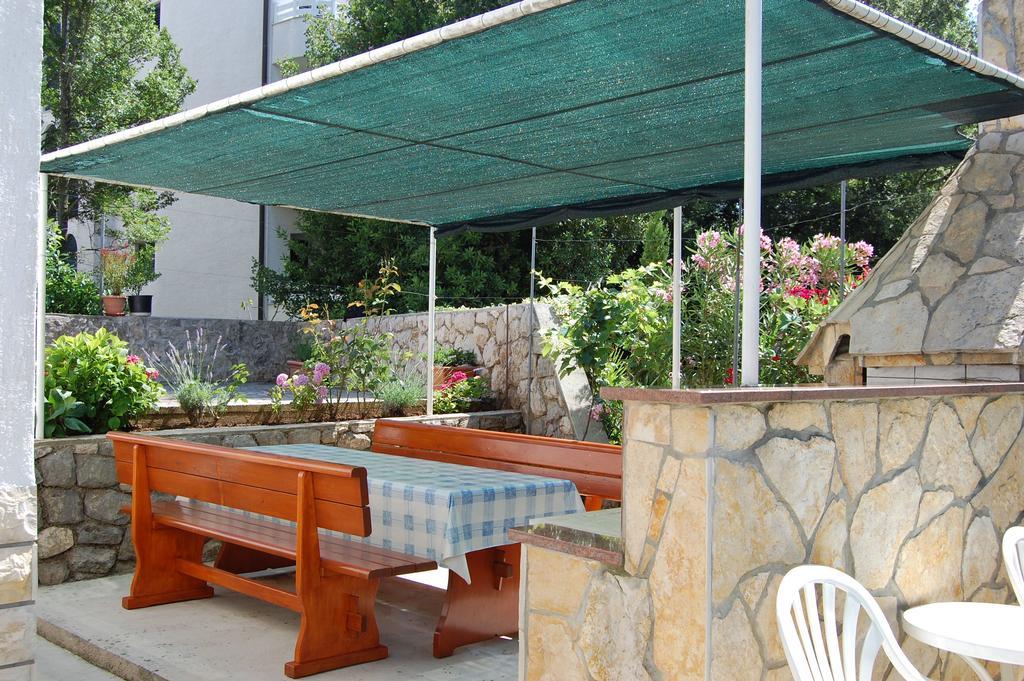 Apartments Klic Malinska Ngoại thất bức ảnh
