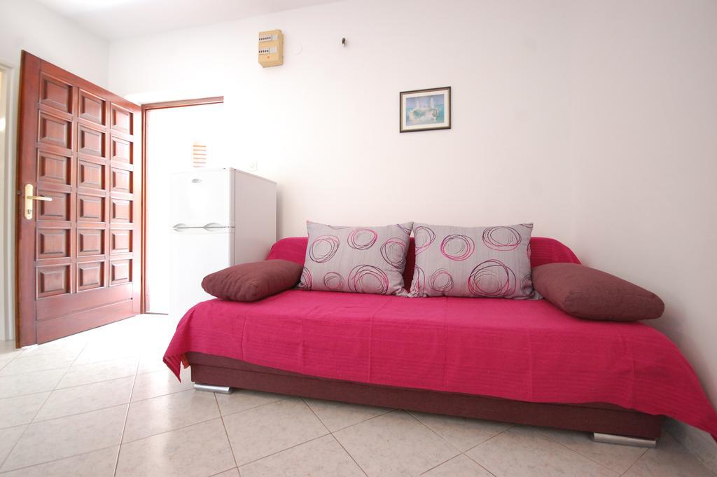 Apartments Klic Malinska Ngoại thất bức ảnh